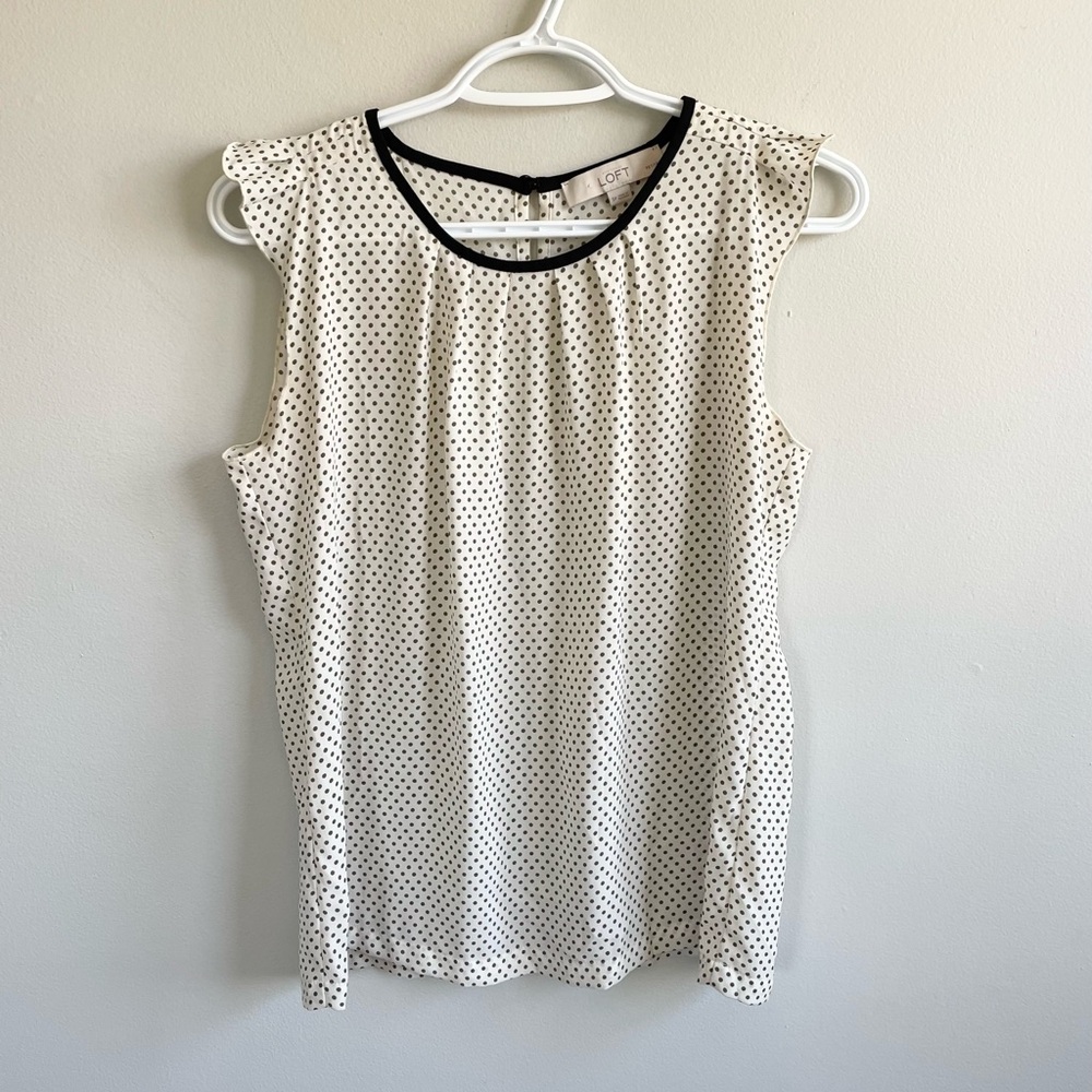 LOFT CREAM SLEEVELESS TOP BLACK DOTS RUFFLED SHOULDERS